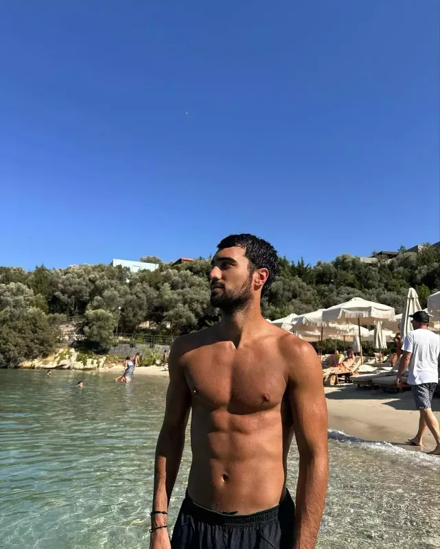 Mahirin istirahət fotoları