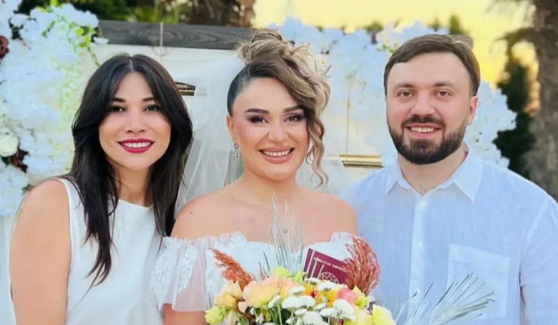 AzTV-nin aparıcısı meyxanaçı ilə evləndi