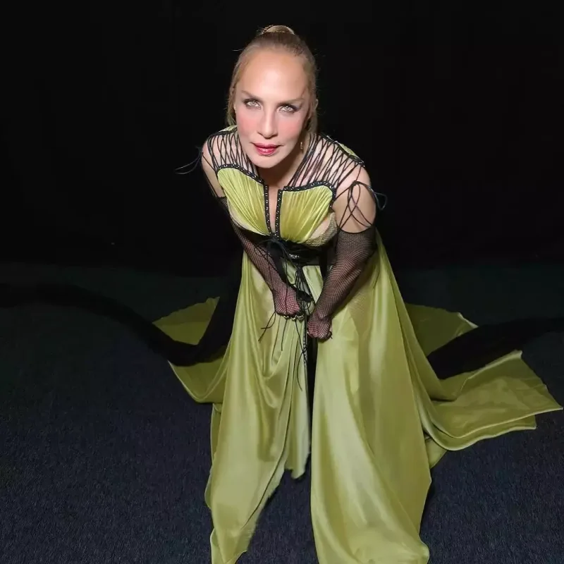 “Avroviziyadan sonra səhhətimdəki problemlərlə boğuşuram”