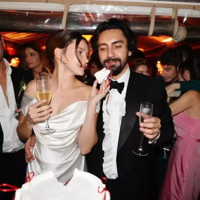 Alina Bozun hamilə olduğu iddia olunur