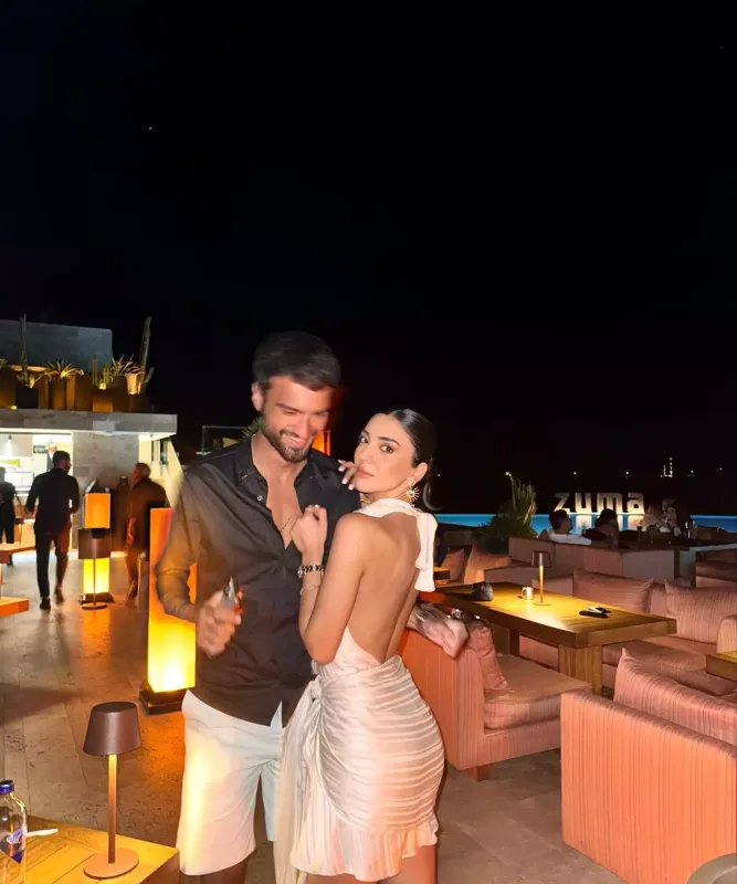 “Keçmişi unut!” - Bacısından Mahirə