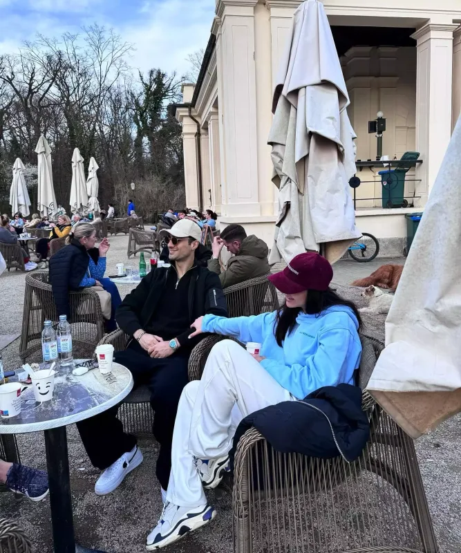 “Keçmişi unut!” - Bacısından Mahirə