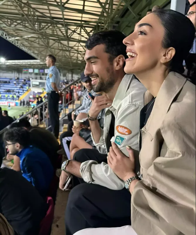 “Keçmişi unut!” - Bacısından Mahirə