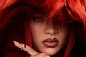 Rihanna öz brendi üçün kamera qarşısında