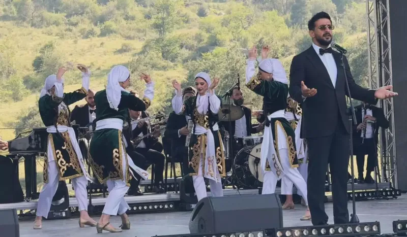 Abbas Cıdır düzündə səhnəyə çıxdı