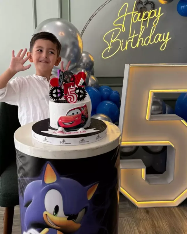 Mələkxanım Eyubovadan nəvəsinə təbrik