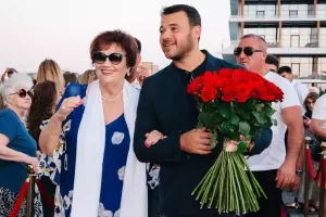 Emin Müslüm Maqomayevin xanımından yazdı