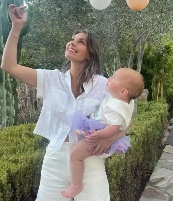 Aslının qızı 1 yaşında!