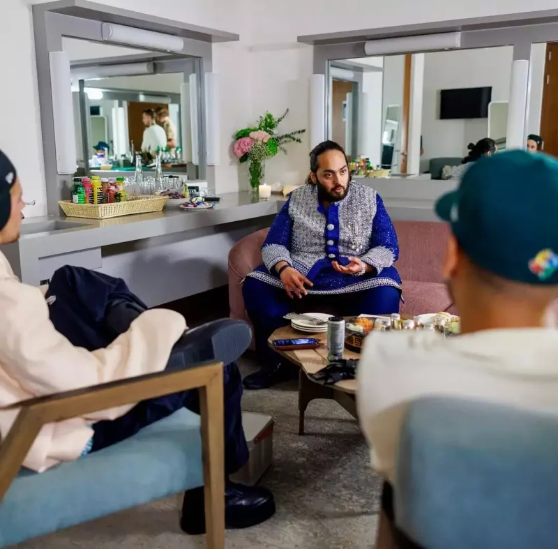 Castin Ambani cütlüyü ilə