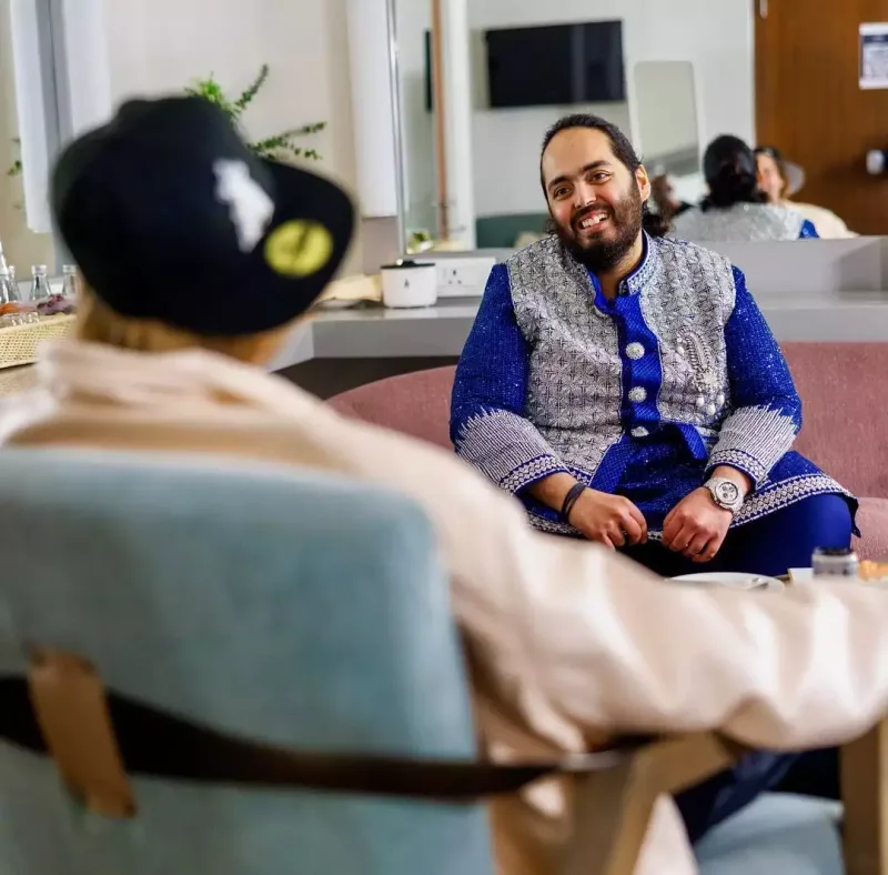 Castin Ambani cütlüyü ilə