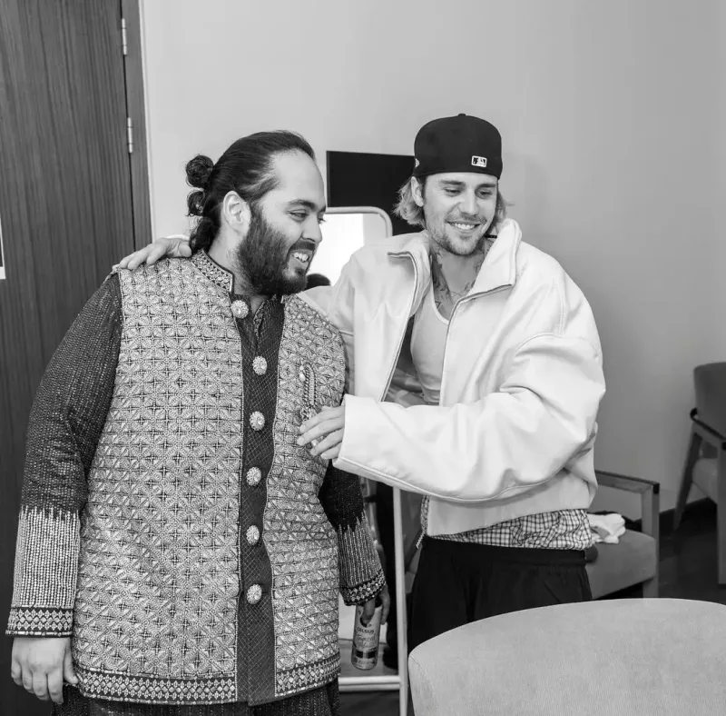 Castin Ambani cütlüyü ilə