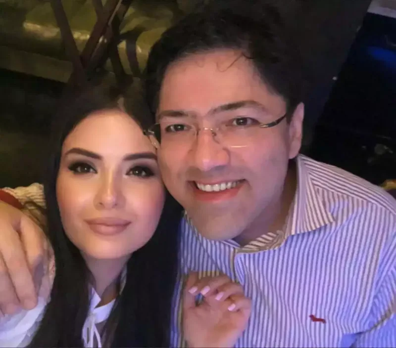 Aysel boşanma xəbərlərini yalanladı!