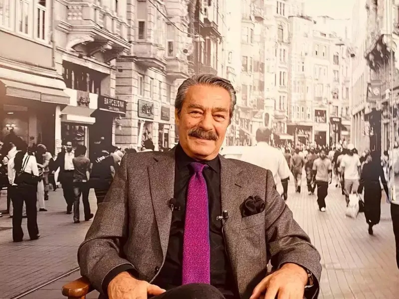 Kadir İnanır reanimasiyaya yerləşdirildi