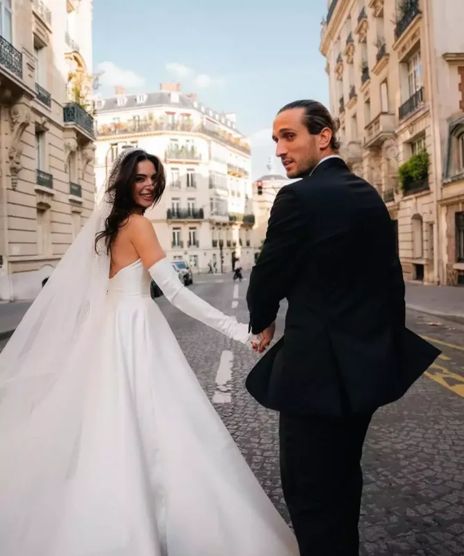 Toy şəkillərini ilk dəfə paylaşdı