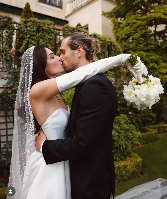 Toy şəkillərini ilk dəfə paylaşdı