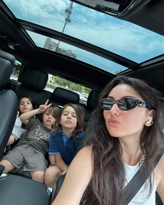 Safura övladları ilə Bakıda