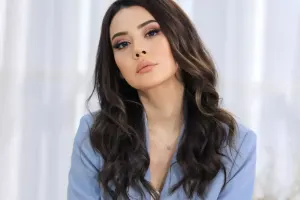 “Sən özün zəlil qalasan!”