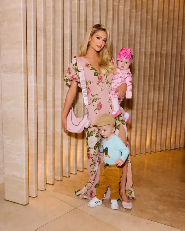 Perisdən ailəsi ilə fotolar