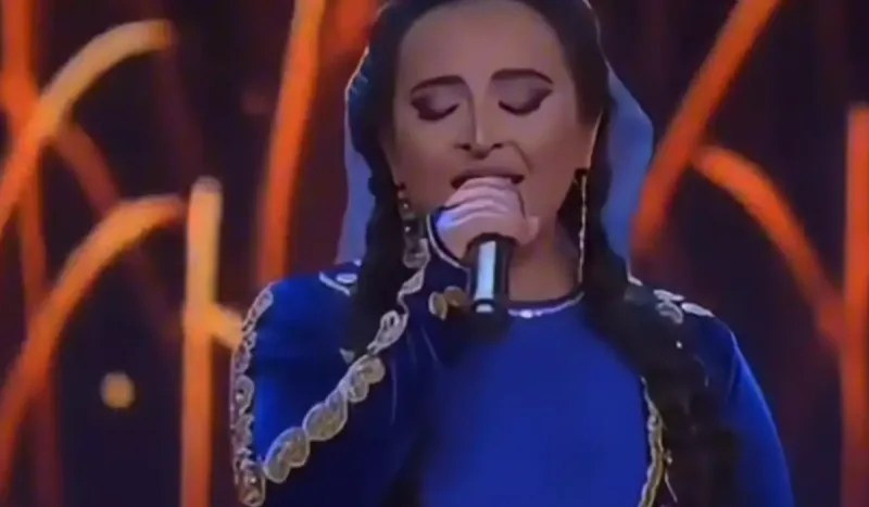 Özbək proqramında “Bayatı şiraz” ifası!