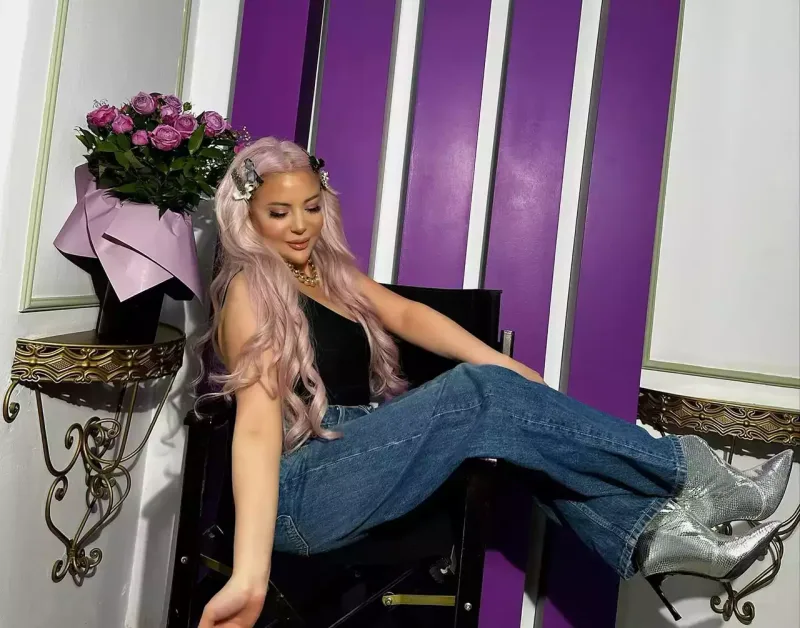 “Necəsiniz, kasıblar?”