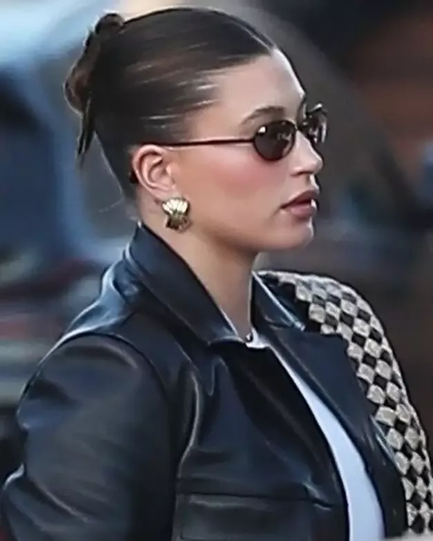 Heyli şam yeməyinə gedərkən