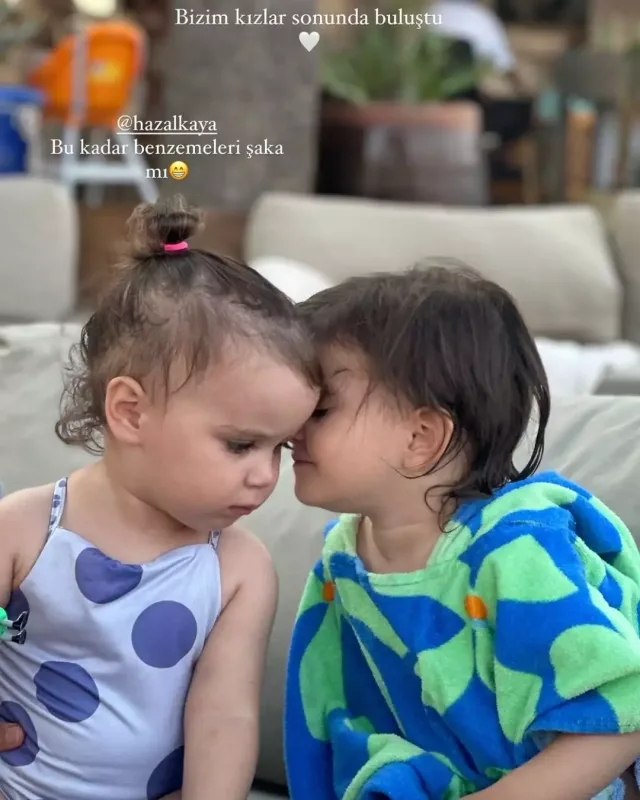 Hazalla Selahattinin qızları bir arada