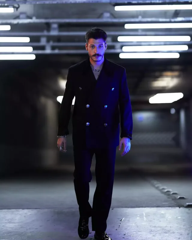 Kubilayla Hafsanur eşq yaşayır!