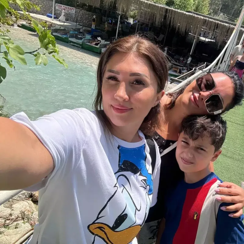 Xatirənin ailəsi ilə tətili