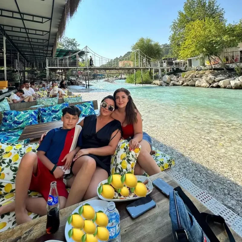 Xatirənin ailəsi ilə tətili