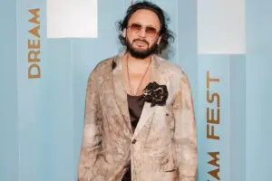 “İnsanlarınız qaraqabaq deyillər” - Stas Mixaylov