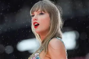 100 mindən çox insana konsert verdi!