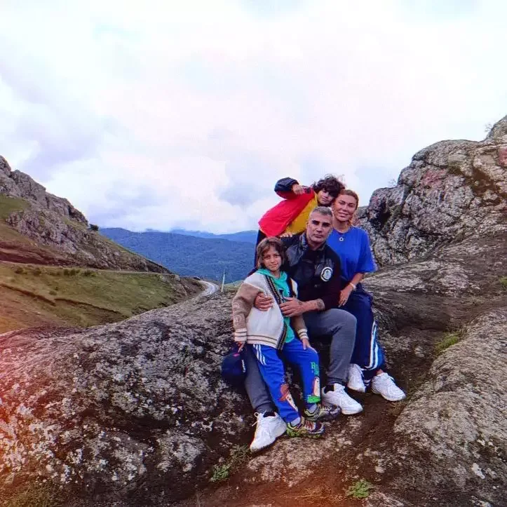 Xoşqədəm Hidayətqızının ailəsi ilə rayon tətili