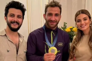 Mərdanla Nəzrin Hidayətlə bir arada