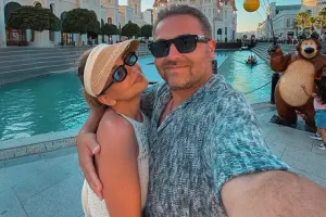 İlkin ailəsi ilə Türkiyədə