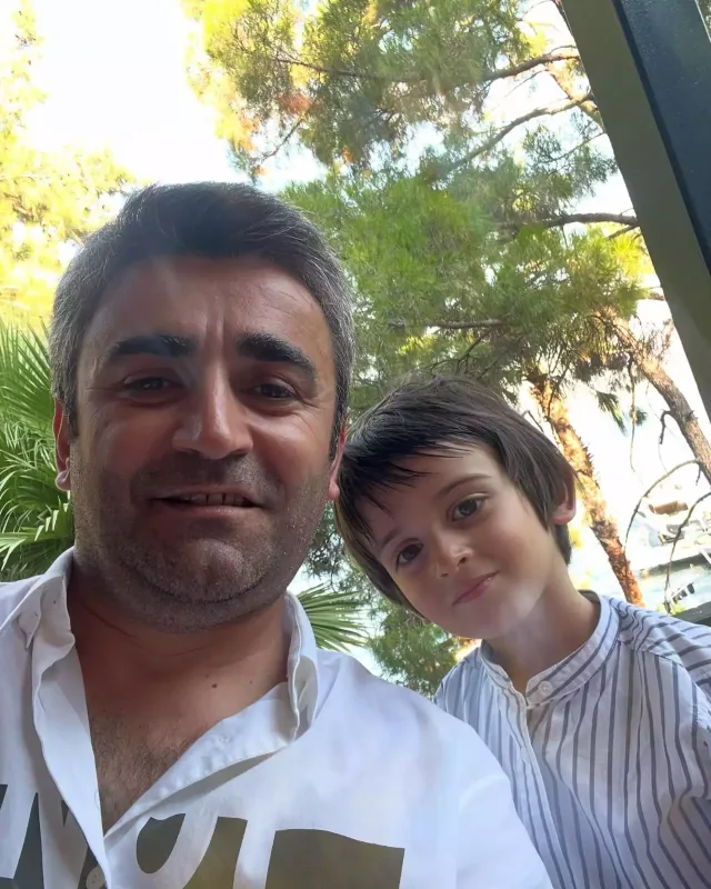 Vaiqf Aydınoğlu oğlu ilə...