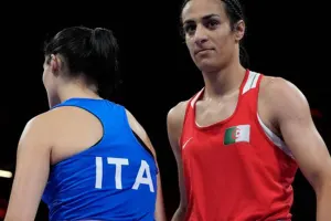 Rəqibi transgender olduğu üçün döyüşdən imtina etdi