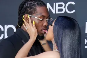 Kardi Offsetdən boşanır!