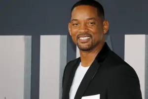 Uill Smit Bakıya gəlir!