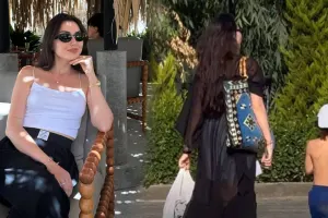 Safura övladları ilə çimərlikdə!