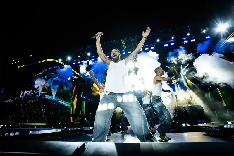 Riki Martinin Bakı şousu