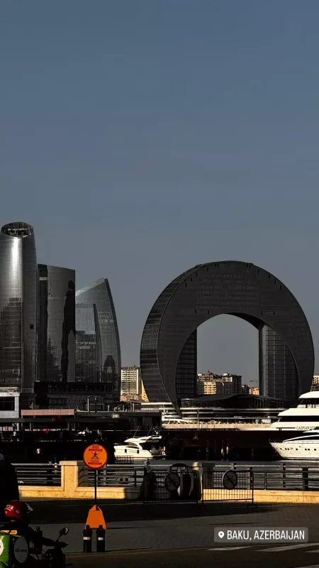 Riki Martinin Bakı paylaşımları