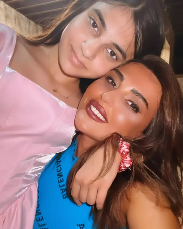 Gülay qızı Sahilə ilə