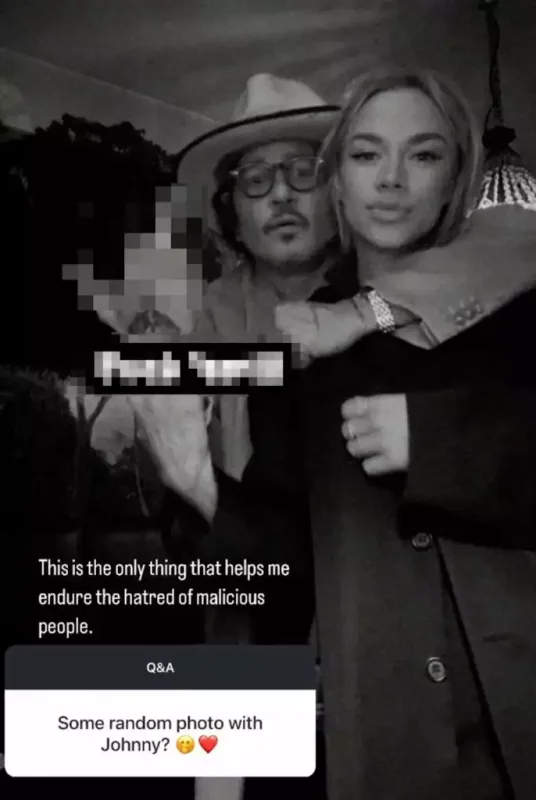 Rus model Coni ilə eşqini təsdiqlədi