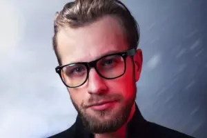 “Xalq artisti tanıyıram ki, vəzifəli şəxsə cadu edir”