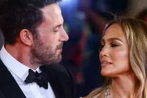 Cey Lo nikah üzüyünü çıxardı - Boşanmağa bir addım!