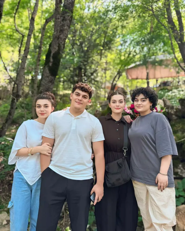 Alim Qasımov və ailəsi... - Fotolar