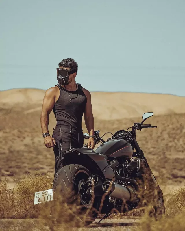 Abbasdan motosikletli fotosessiya!