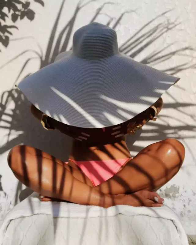 Dilarədən bikinidə fotolar