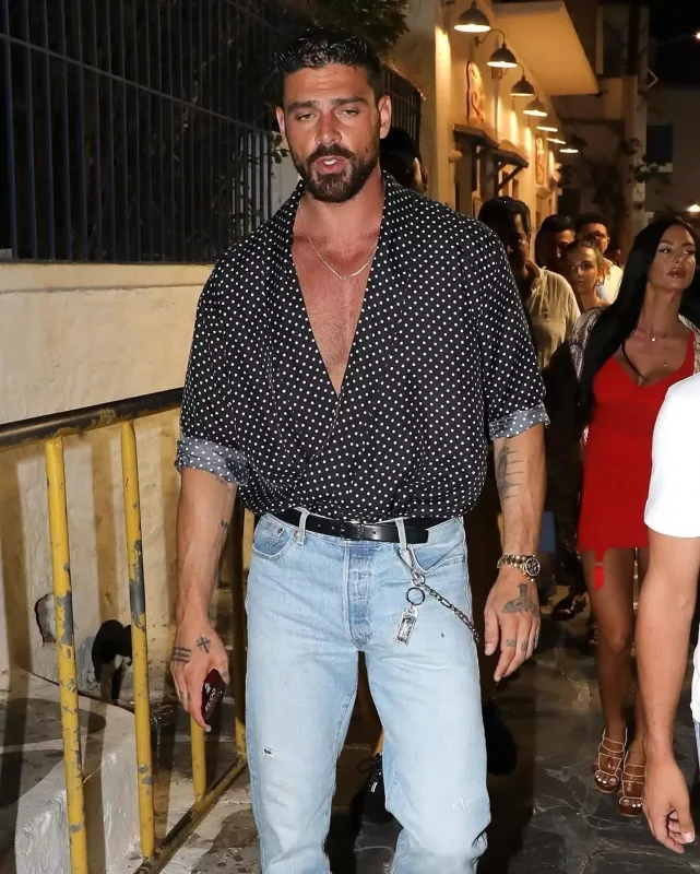 “365 day”in ulduzları görüşdülər