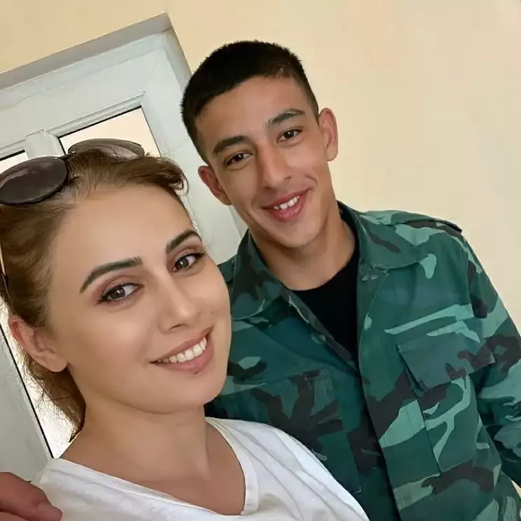 “Düşünürlər ki, Rozanın oğludursa, əla yaşayır” - Jerar Qafarov